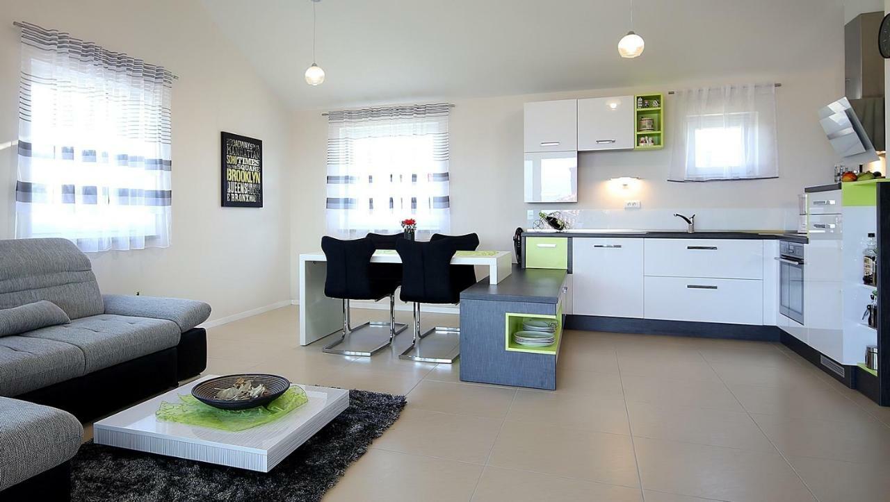 Apartment Porpo Malinska Bagian luar foto